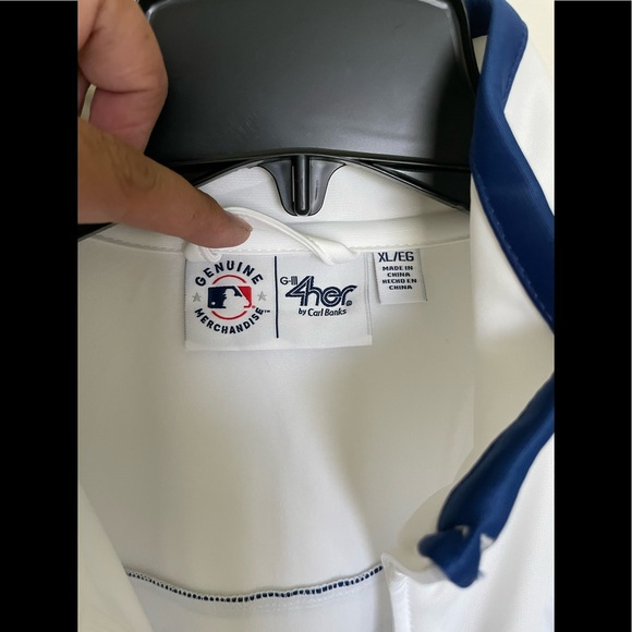 Los Angeles Dodgers Sweater - Picture 6 of 14